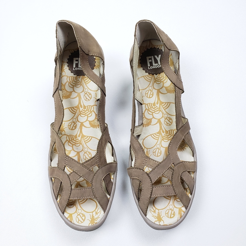 Fly London Yadi718fly Platform Pump
SZ 10 / 41 - Picture 2 of 5